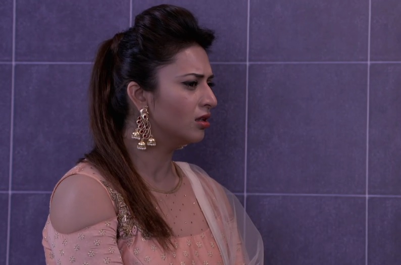 Yeh Hai Mohabbatein Th April Latest News Update